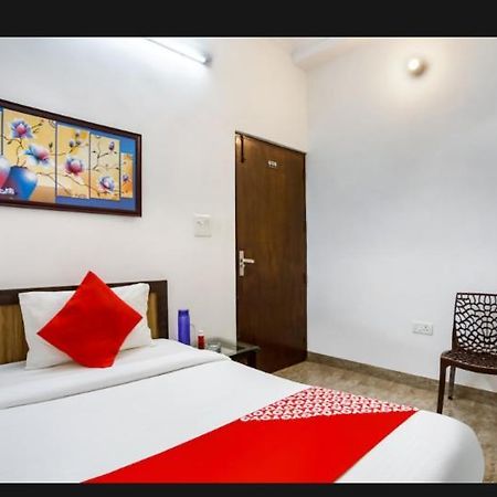 Hotel Surya Inn Νέο Δελχί Εξωτερικό φωτογραφία